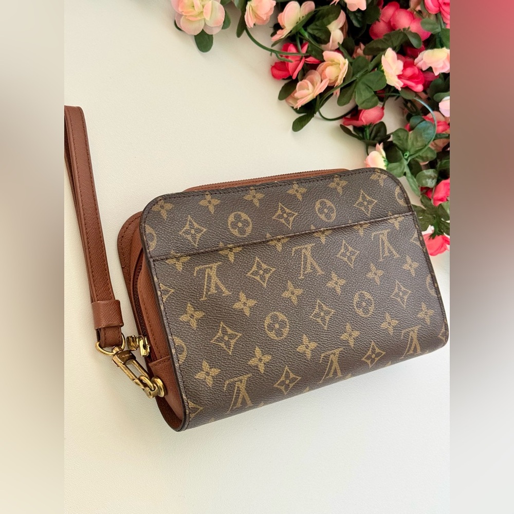 Louis Vuitton Monogram Orsay Clutch ๐ค๐ค - Picture 9 of 16